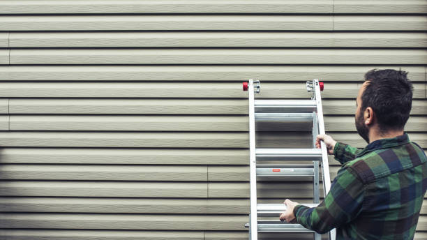 Storm Damage Siding Repair in Seattle, WA